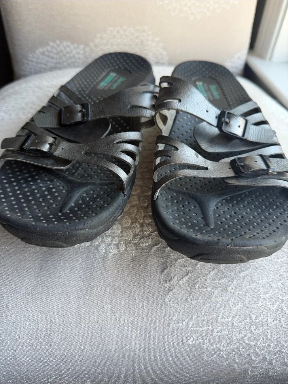 Skechers Metallic Silver Gray Buckle Slide Sandals size 8